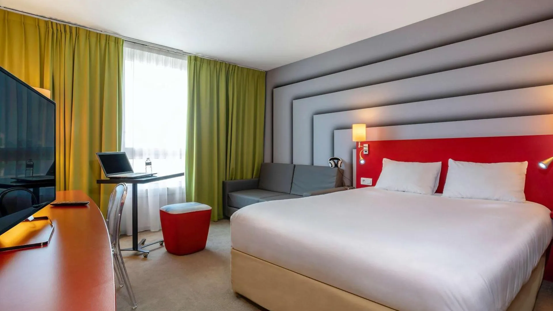 Ibis Styles Avignon Sud Hotel