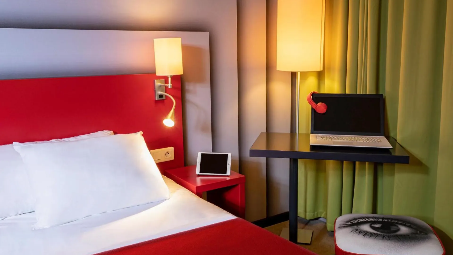 Ibis Styles Avignon Sud Hotel