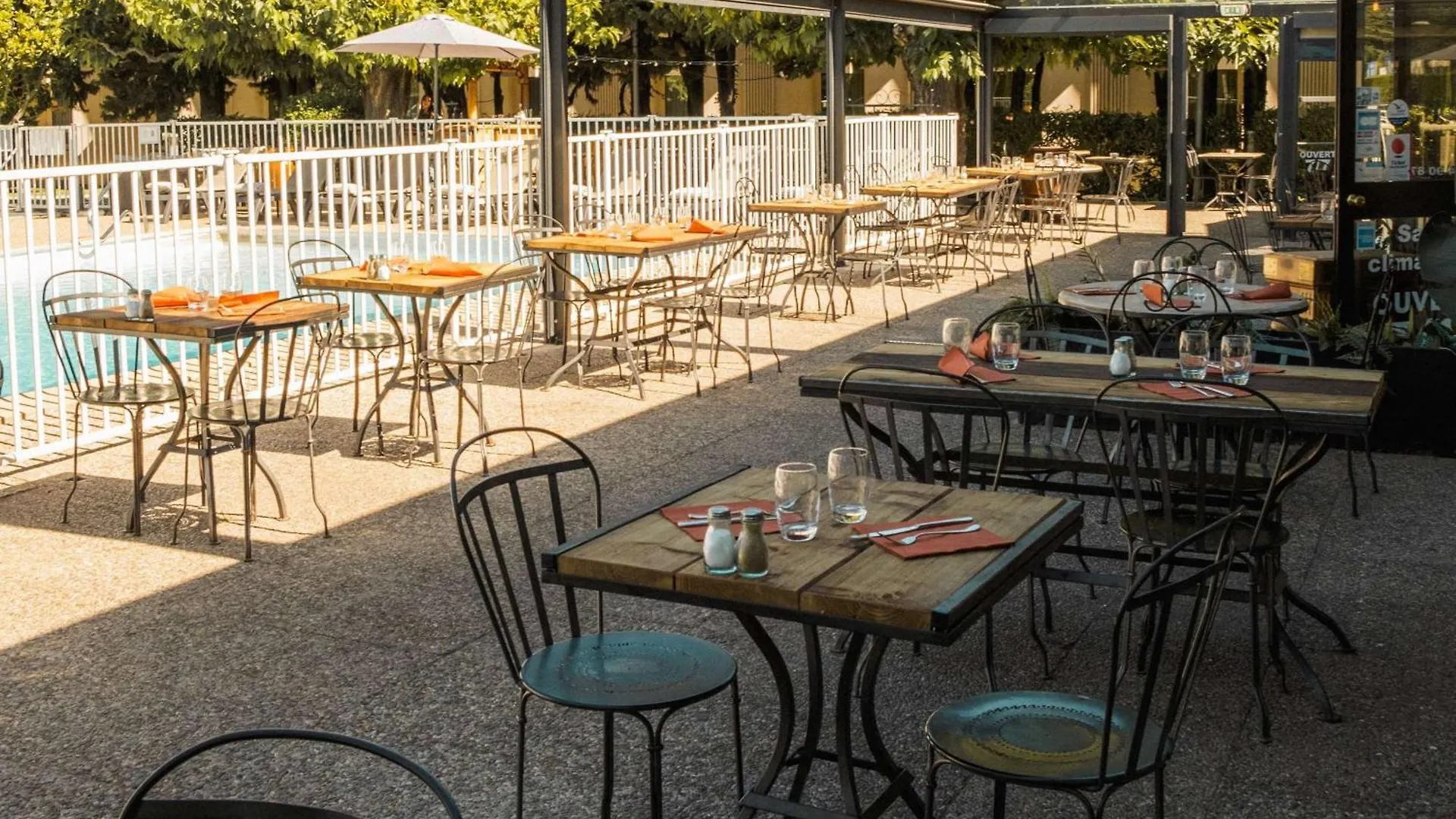 Ibis Styles Avignon Sud Hotel