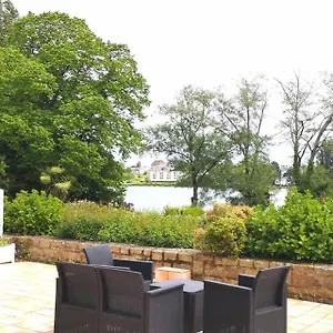 https://emplacement-exceptionnel-vue-etang-de-vannes.inbrittany.com
