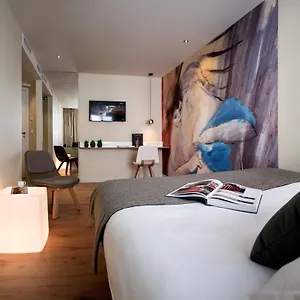 Max 3*, Paris França